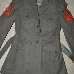 Vintage US Marine Corps Enlisted Dress Jacket